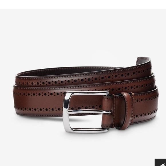 Allen Edmonds Other - Allen Edmonds Manastee Brown Leather Dress Belt brass silver buckle like new 44